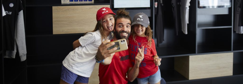 photo souvenir père et filles ifly Aix Marseille